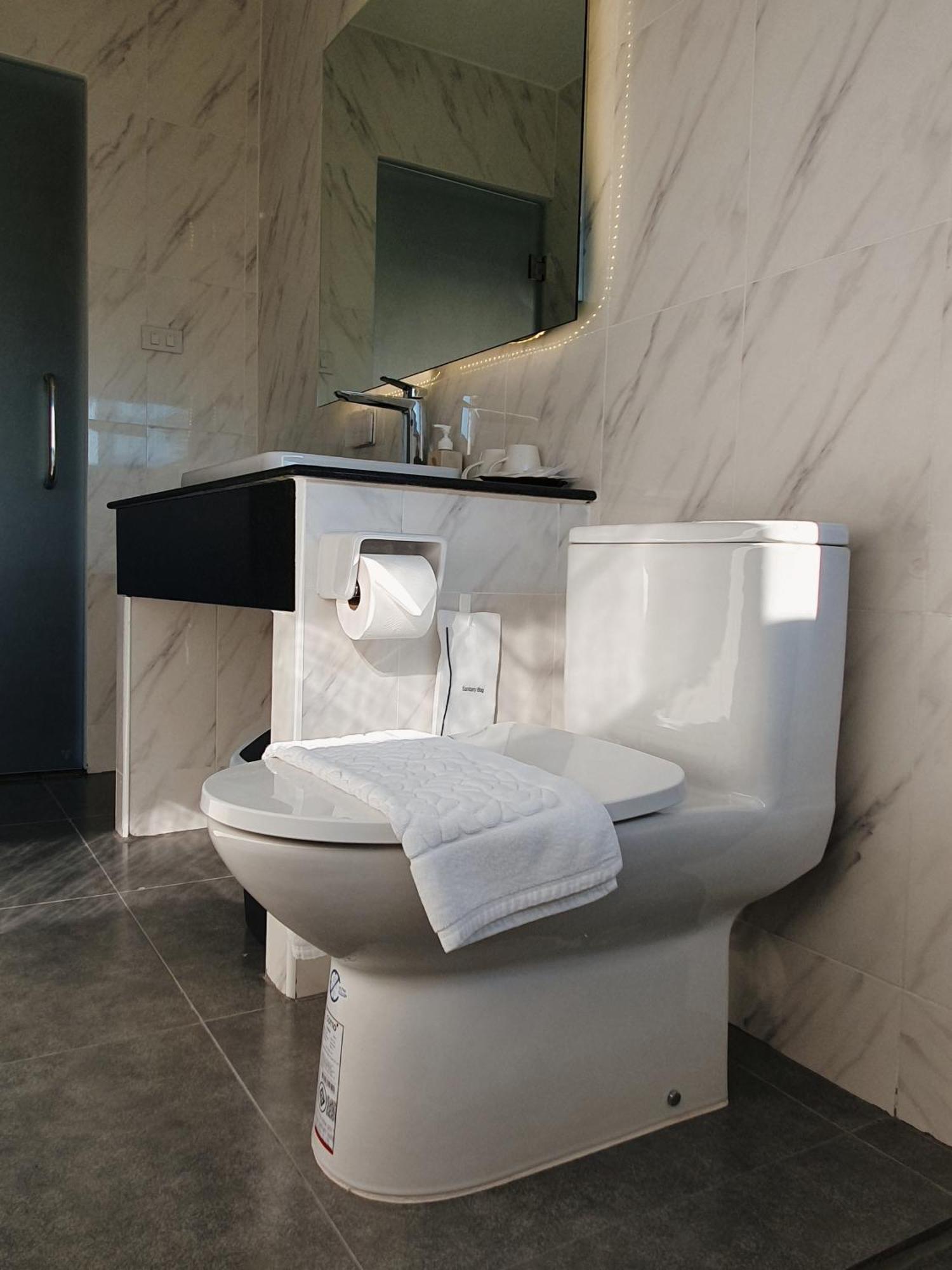 The Sila Suites - Intrawarorot Csiangmaj Kültér fotó